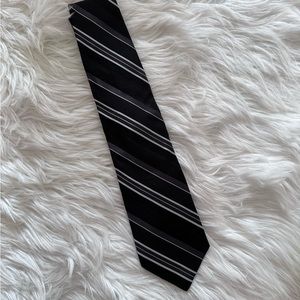 Jones New York Striped Tie - Black/White